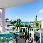 Apartamento Zrno