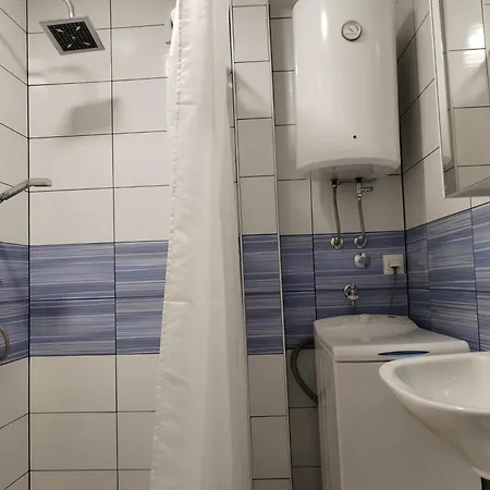 شقة Zrno تْسافتات